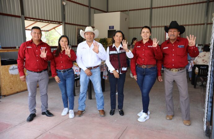 Blanca Benítez Llama al Cambio en el Distrito XV de Querétaro.