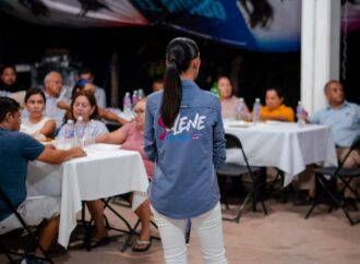 Brindará Selene Salazar de equipo de cómputo a maestros.