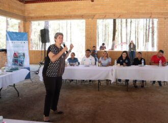 Dialoga grupo académico con aspirantes serranos sobre Ley de Aguas y Agenda medioambiental.